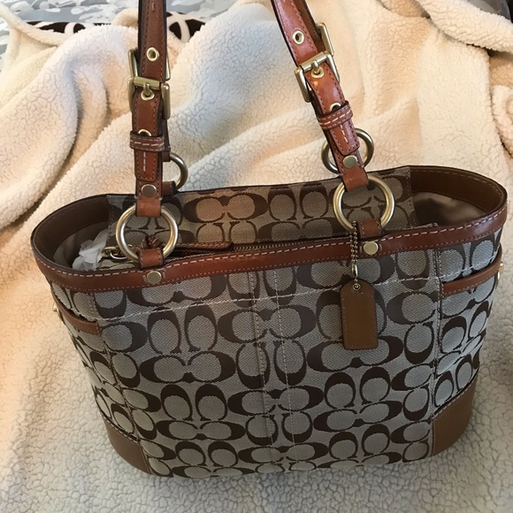 Coach Handbags - Coach 1941 Shoulder Signature Tote 11237